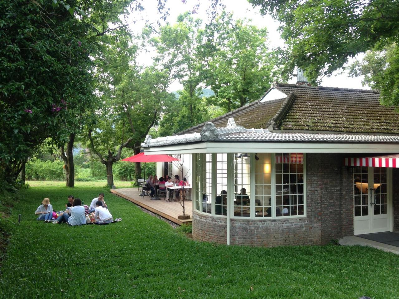 American Village Resort Taipei Bagian luar foto